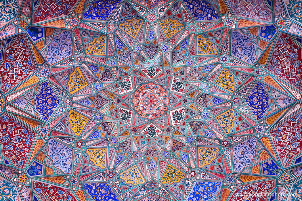 Os elegantes e fantabulosos tetos de algumas mesquitas iranianas 13