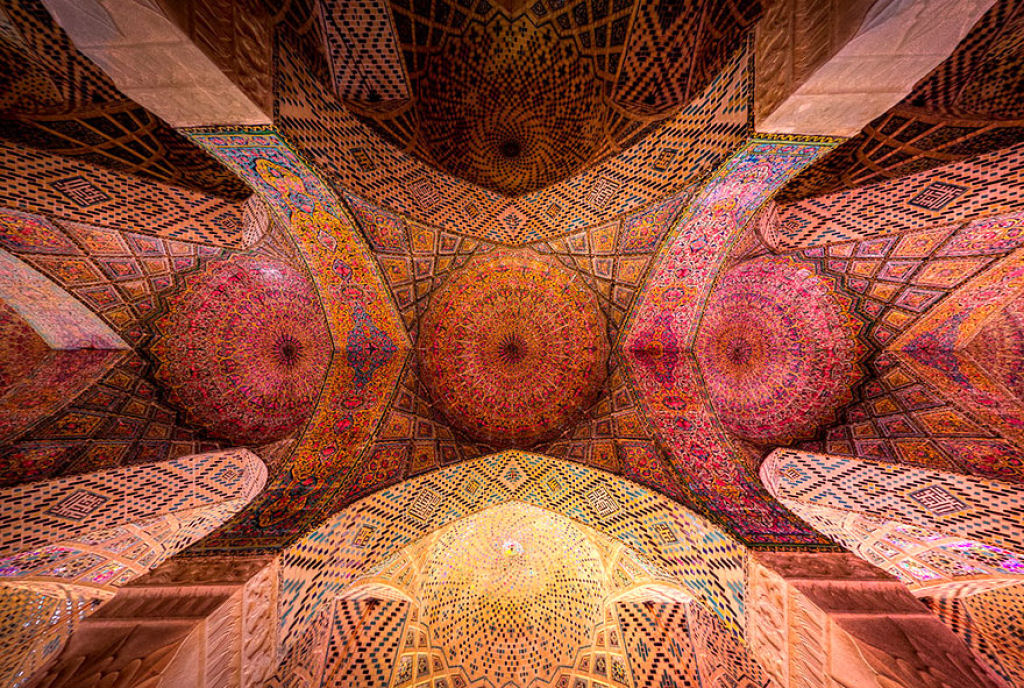 Os elegantes e fantabulosos tetos de algumas mesquitas iranianas 15