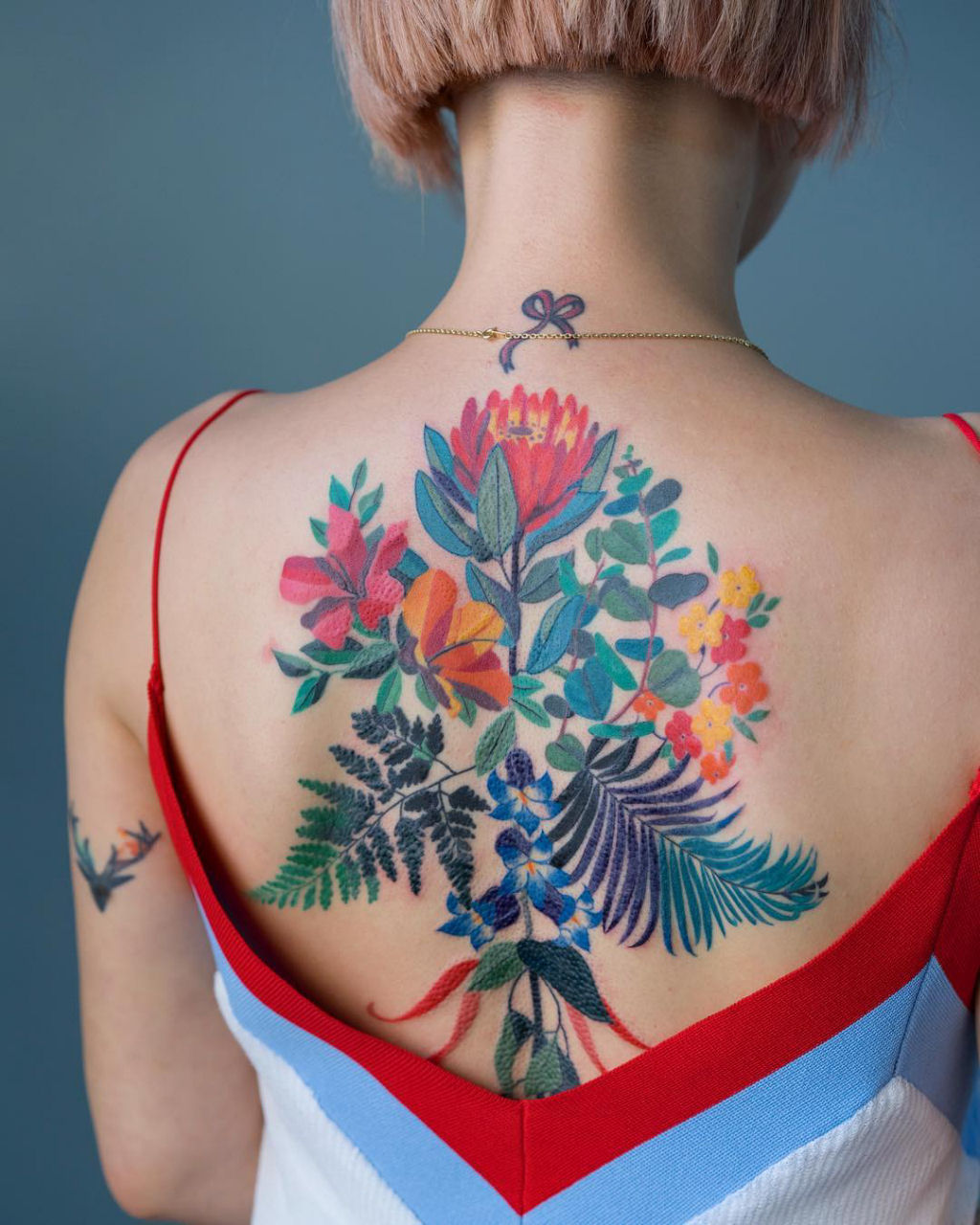 Tatuagens profusamente coloridas assemelham-se a pinturas delicadas de aquarela sobre a pele 17