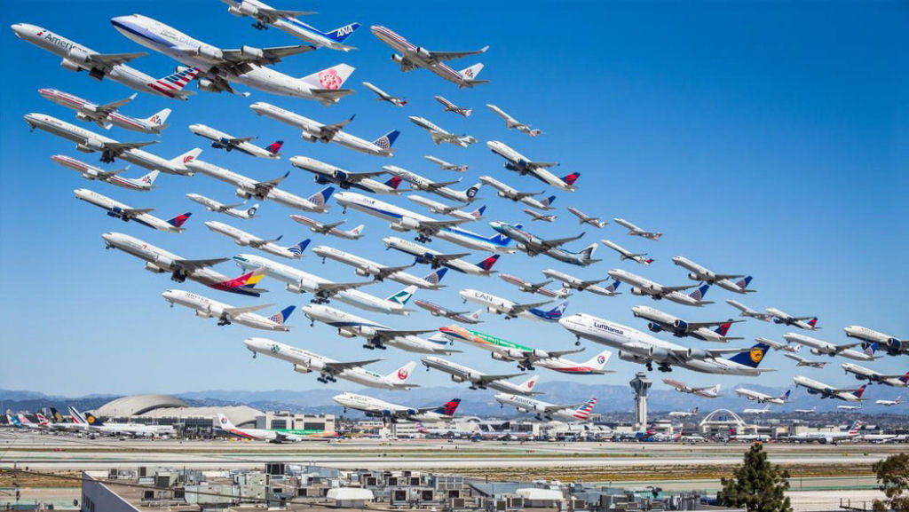 Airportraits: fotos compostas registram avies pousando e decolando por todo o mundo 02
