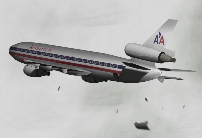 Capito, tem um enorme buraco no corredor de passageiros: a incomum exploso do voo 96 