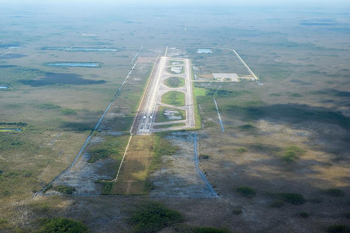 Jatoporto Everglades: o 'maior aeroporto do mundo' que nunca existiu