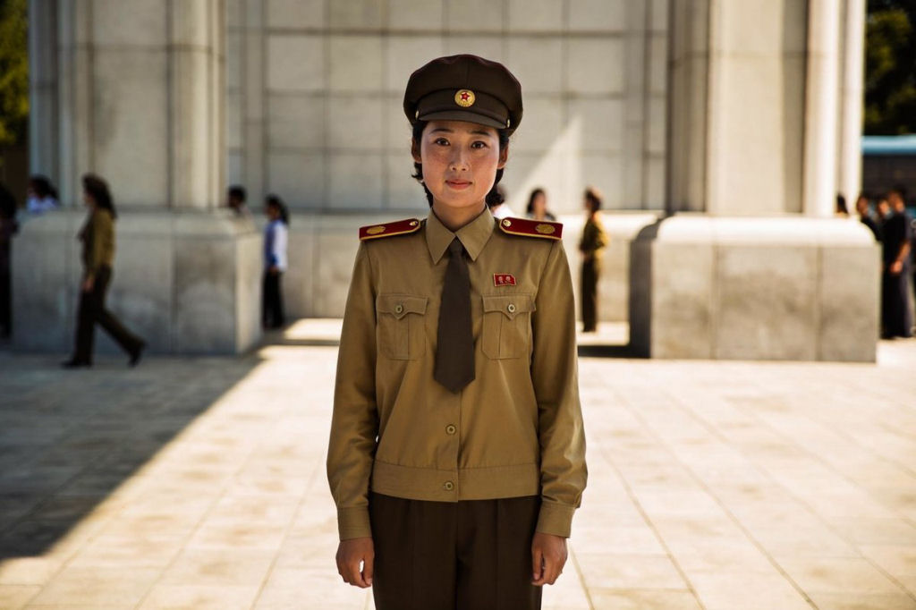 Estas fotos de mulheres norte-coreanas mostram as fronteiras da beleza 25
