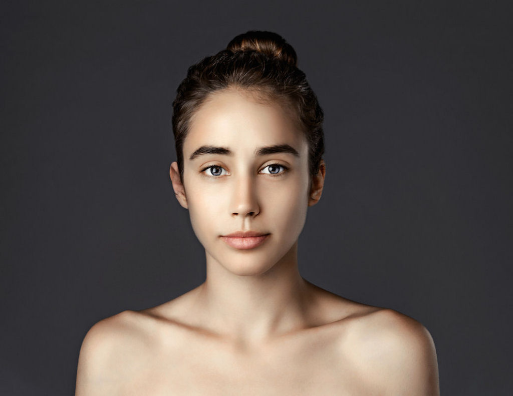 Jovem teve seu rosto fotochopado em mais de 25 países para examinar padrões globais de beleza 19
