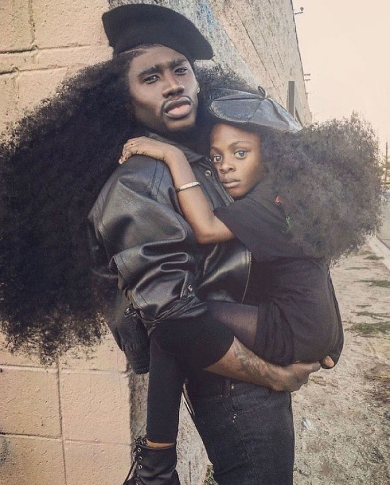 Pai e filha quebram a Internet com seus penteados afro-naturais  02