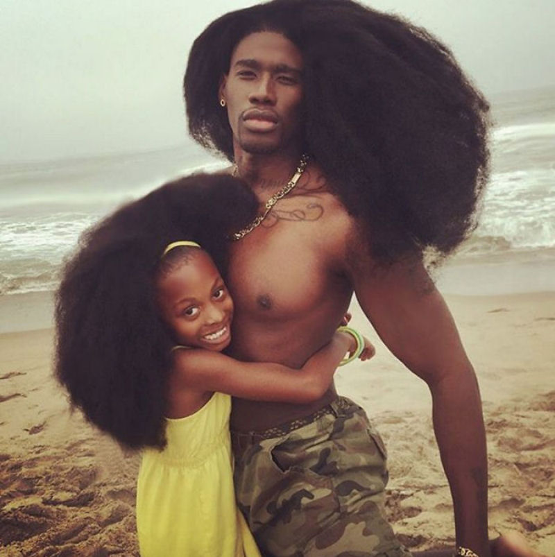 Pai e filha quebram a Internet com seus penteados afro-naturais  07