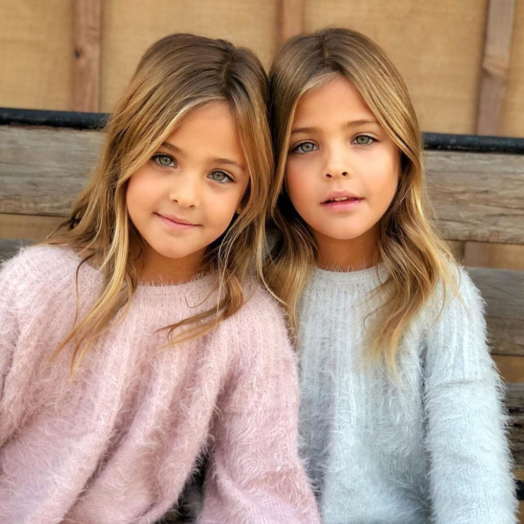 Conheça as irmãs consideradas as «gêmeas mais belas do mundo» 03