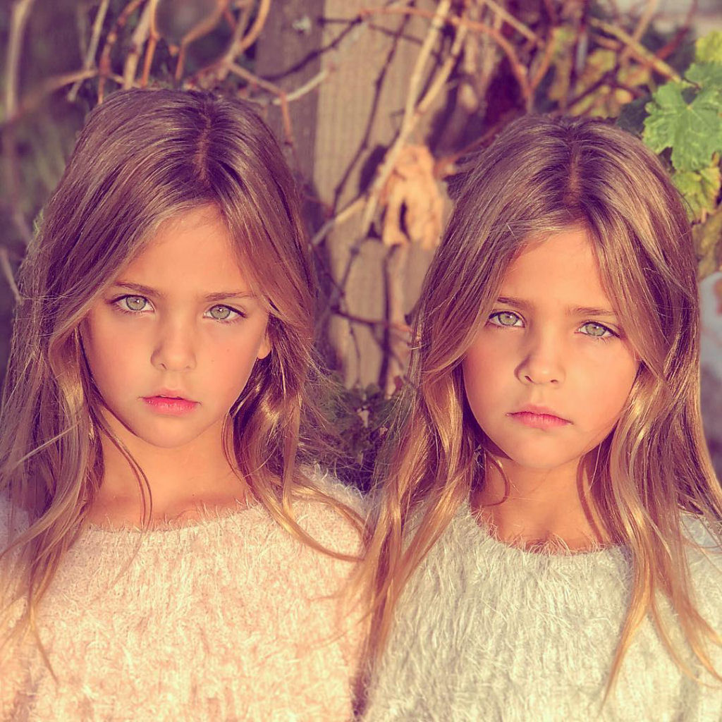 Conheça as irmãs consideradas as «gêmeas mais belas do mundo» 15