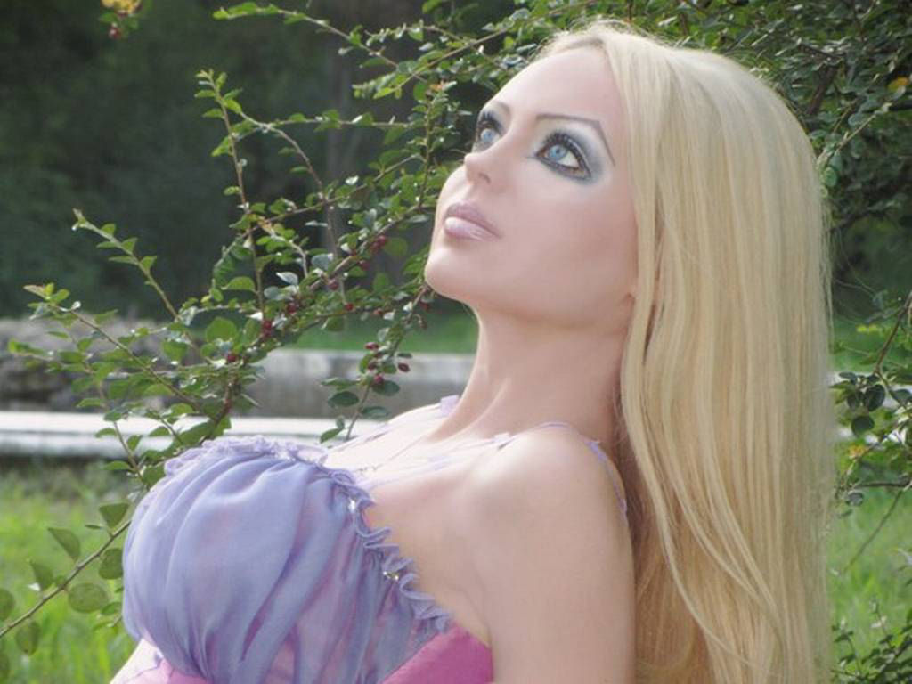 A Barbie russa agora tem uma irmã 11