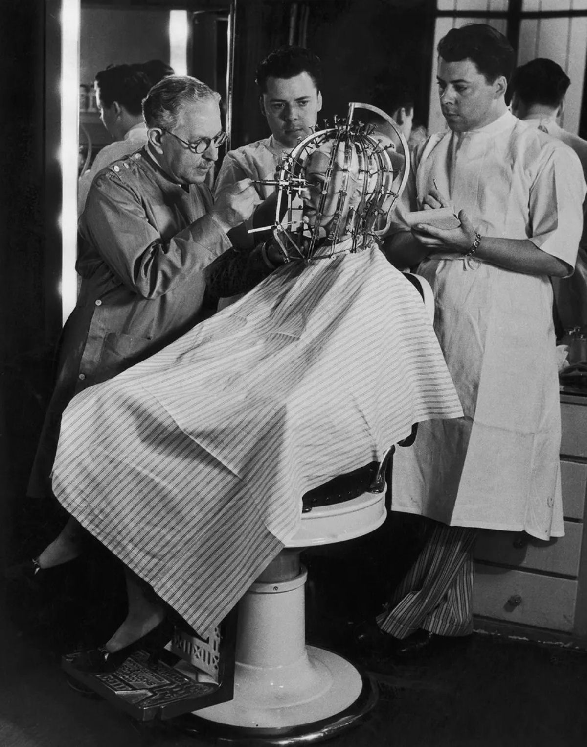 Micrômetro da Beleza: um dispositivo de medição de beleza da década de 1930