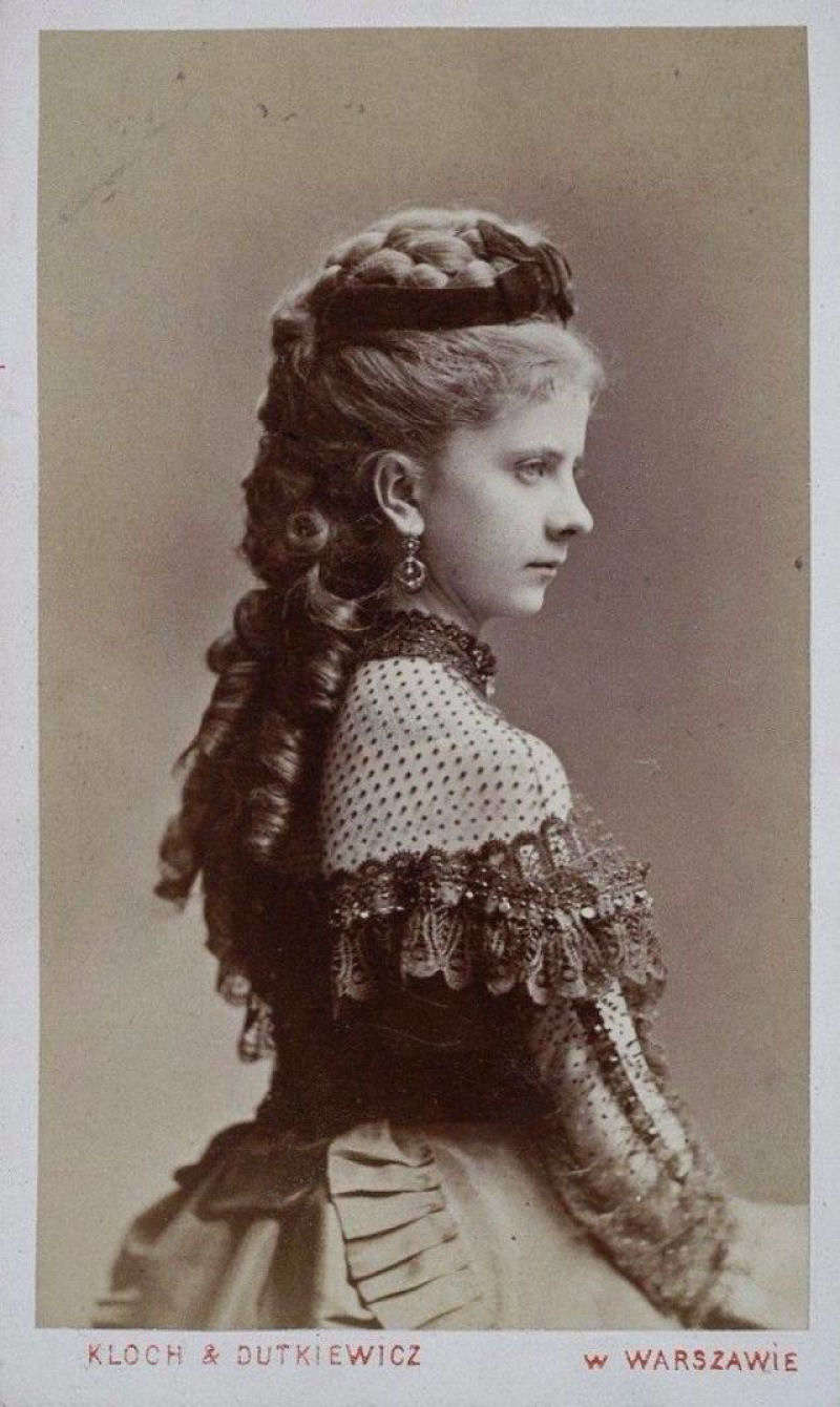Fotos antigas mostram o espetáculo dos penteados femininos vitorianos 26
