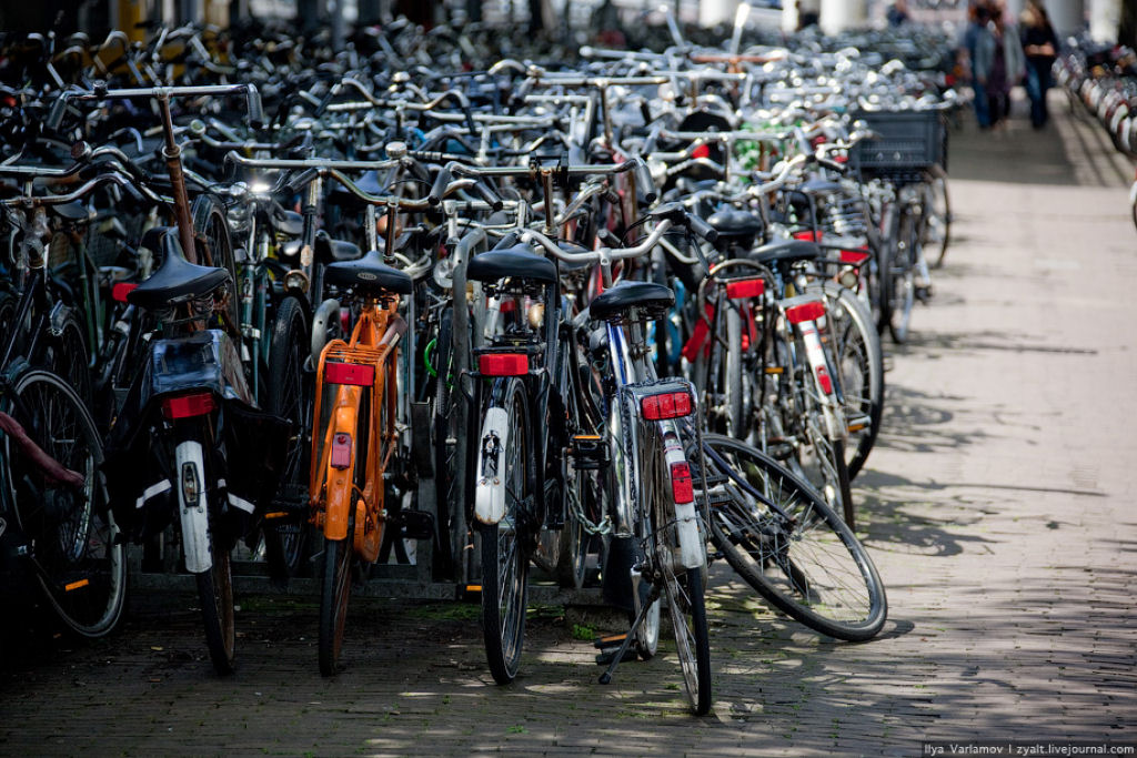 Amsterd, a cidade das bicicletas 28
