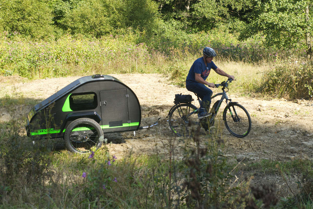 Esta bike-trailer é ideal para ciclistas que gostam de acampar