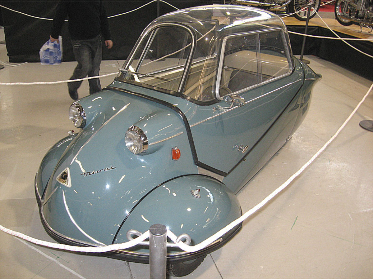 Aps a Segunda Guerra fabricante de avies teve que produzir o microcarro Messerschmitt KR175 03