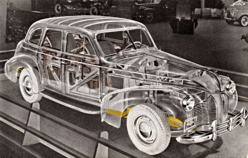 O ano em que a Pontiac surpreendeu o mundo com o primeiro carro transparente fabricado nos EUA 09