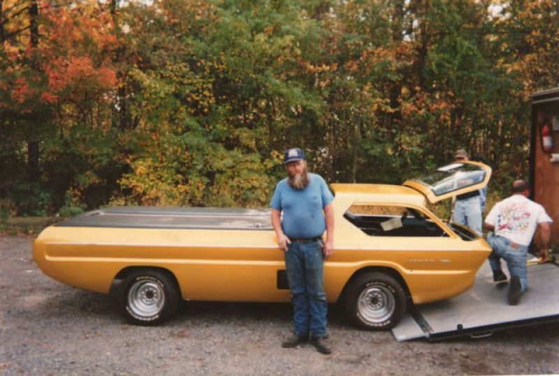 A picape Dodge Deora de 1965 acabou mais famosa como miniatura do que na vida real 04