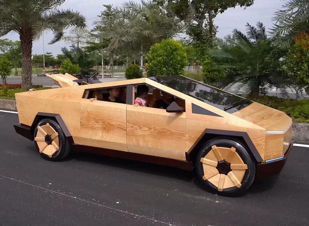 Arteso construiu um cibertruck Tesla de madeira totalmente funcional em apenas 100 dias