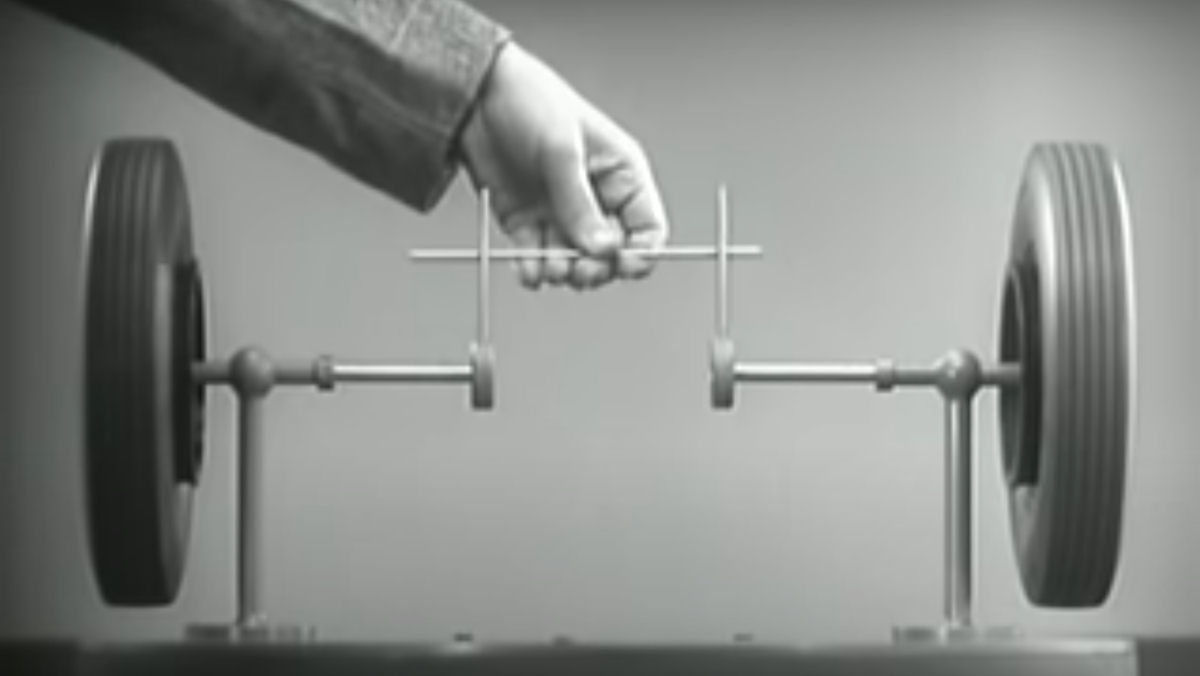 Este vídeo de 1937 é a melhor explicação de como funciona o diferencial de um carro