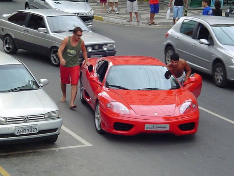 A Ferrari mais famosa do Brasil 05