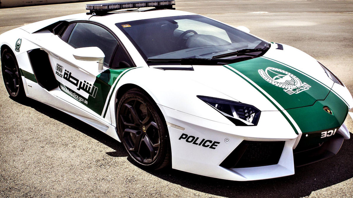Dubai tem a mais rpida e cara frota de viaturas policias do mundo 10