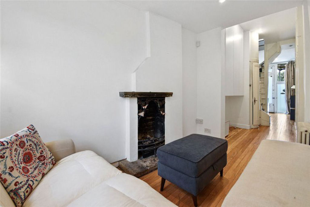 Com menos de 2 metros de largura, a casa mais estreita de Londres está sendo vendida por 7 milhões de reais 04