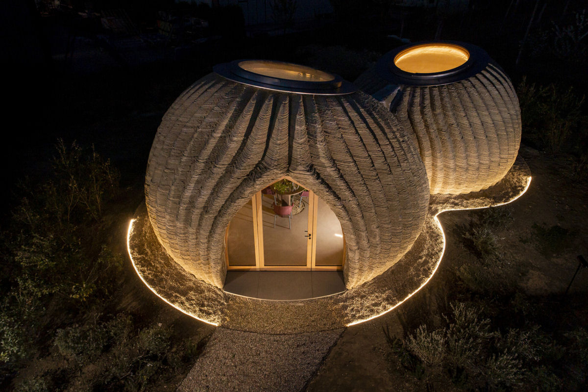 350 camadas de argila formam uma casa de baixa pegada de carbono feita por meio de impressão 3D 05