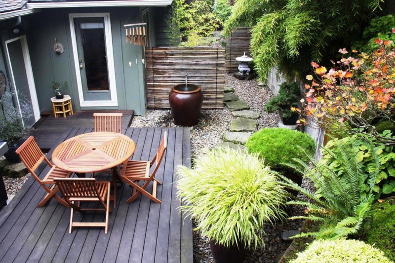 Pequenos jardins trazem conforto para seu lar 10