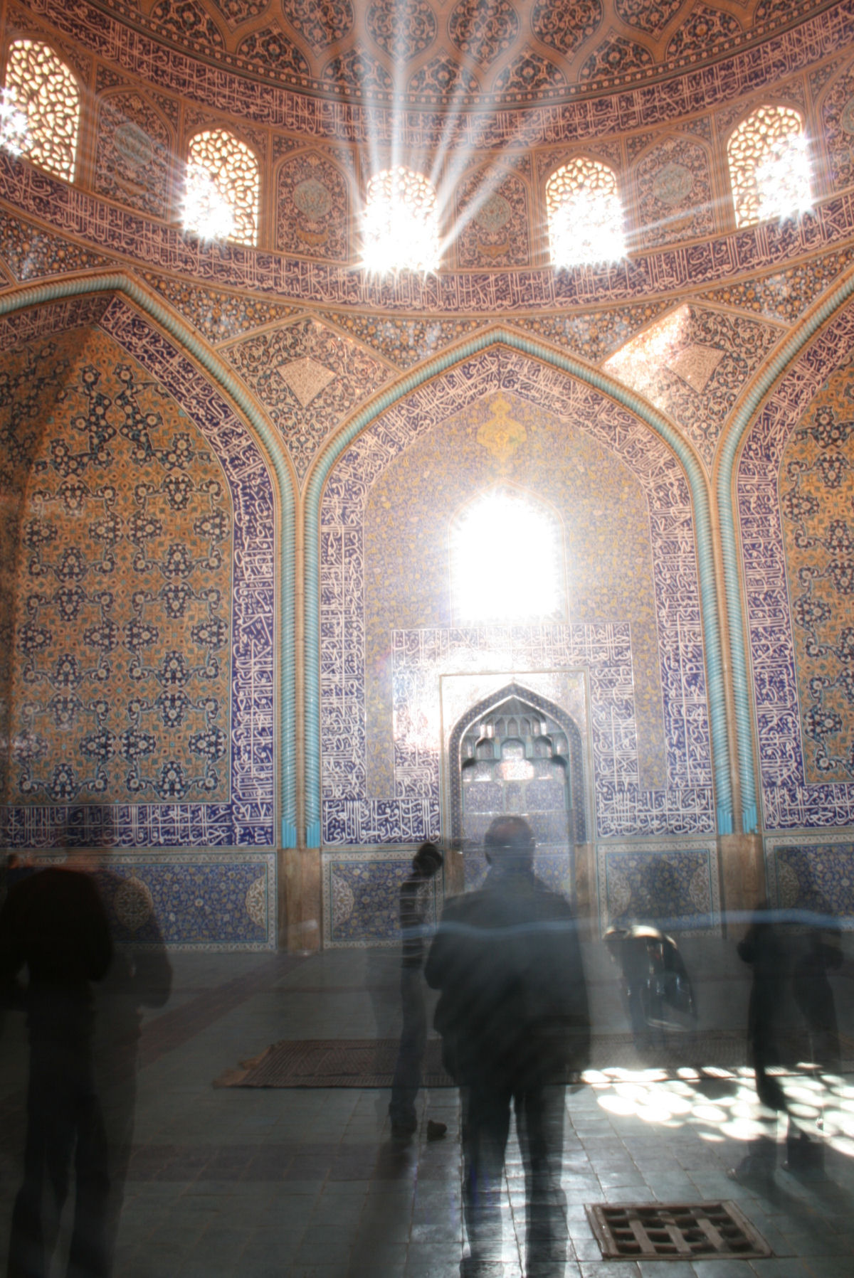 A Mesquita do Xeique Lotfollah  um dos mais belos exemplos de arquitetura islmica 10