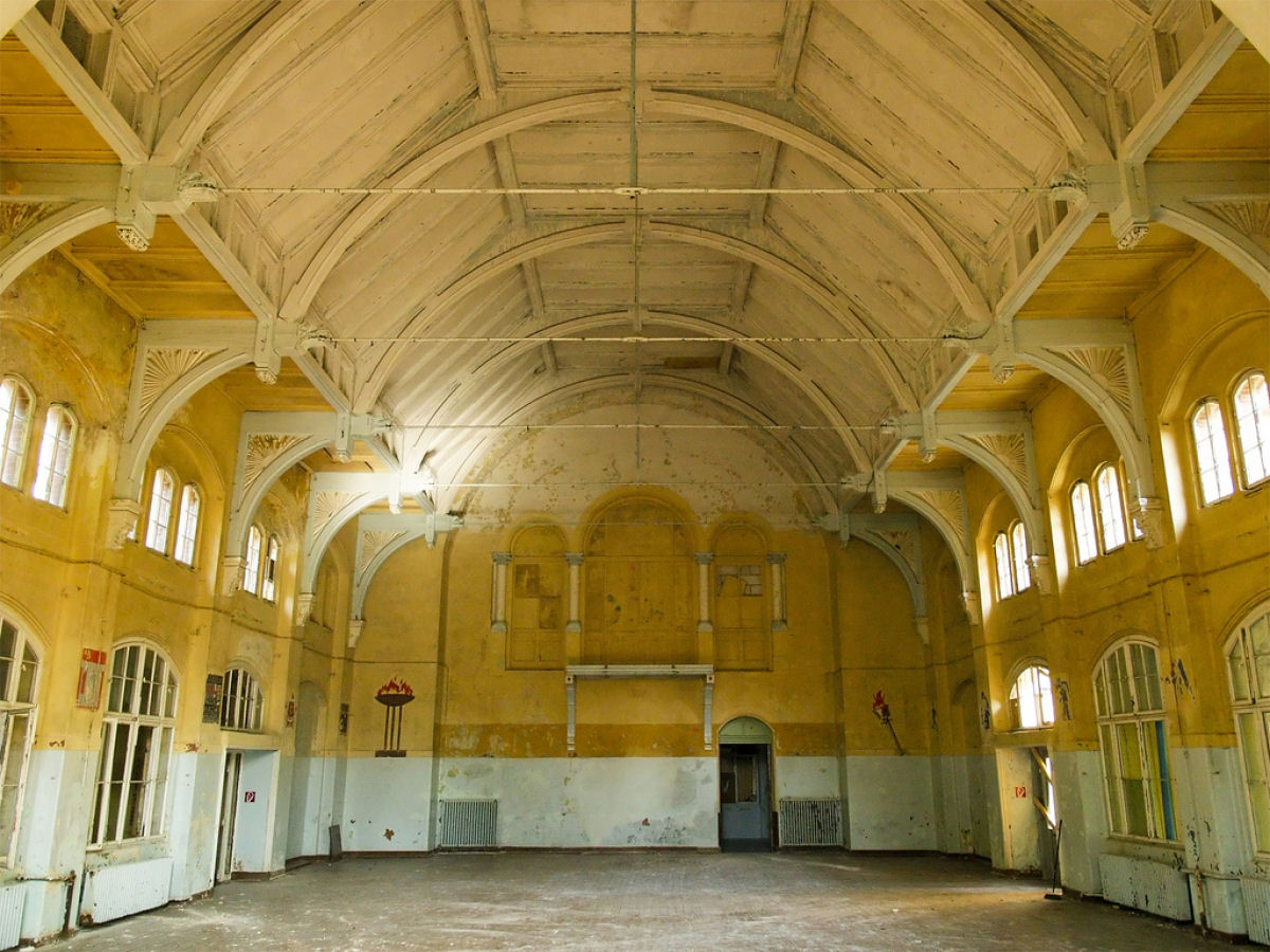 A história de um gigante atormentado: os restos fantasmagóricos do Sanatório Beelitz 30