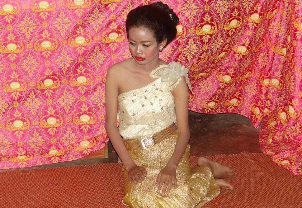Noiva tailandesa com maquiagem horrorosa ganha nova sesso de fotos de um famoso fotgrafo gentil 05