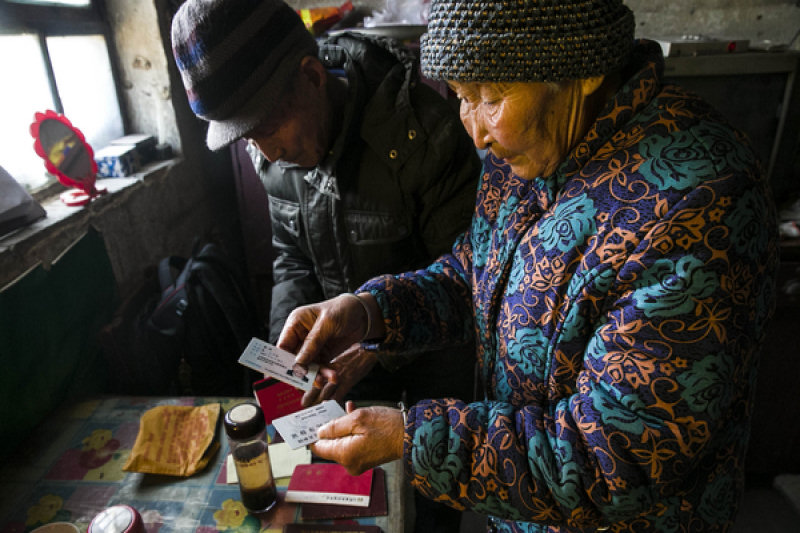 Exorável casal chinês cuidou de uma pessoa sem-teto por mais de três décadas 05