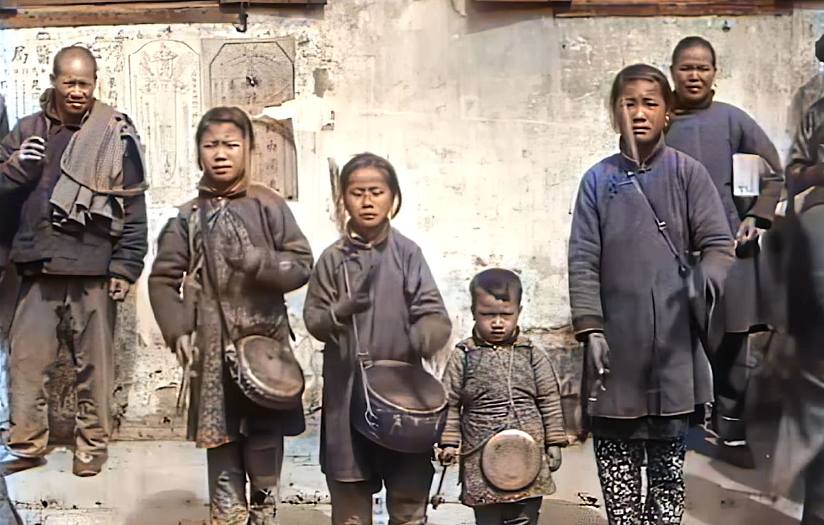 Veja o cotidiano na China em 1917 através de imagens aprimoradas e colorizadas por IA