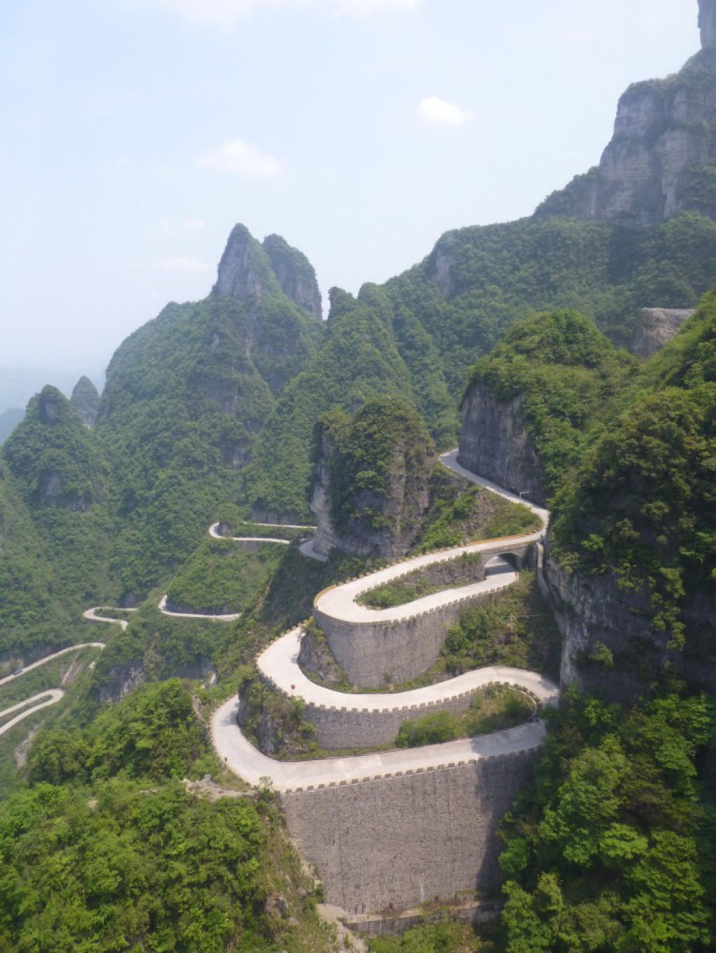 A Estrada para o Céu na Montanha Tianmen 02