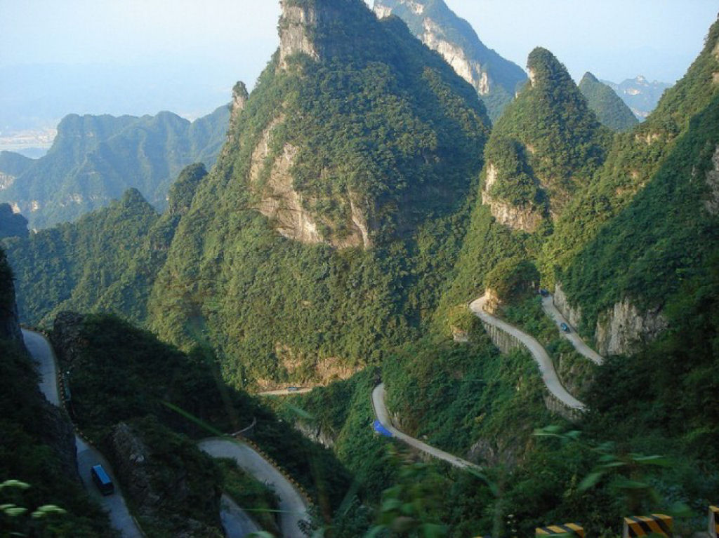 A Estrada para o Céu na Montanha Tianmen 07
