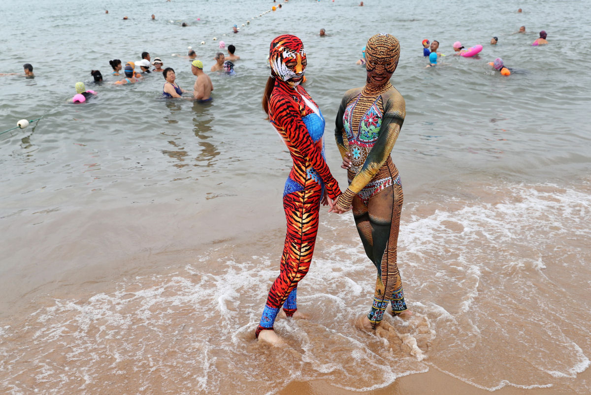 Novos modelos de facequni chegam s praias chinesas 04