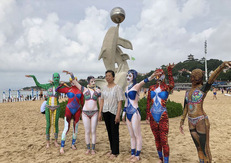 Novos modelos de facequni chegam s praias chinesas 05