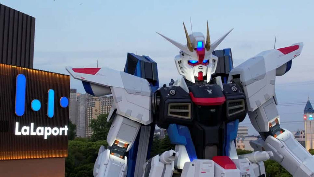 China finaliza sua própria e espetacular estátua de Gundam em tamanho real