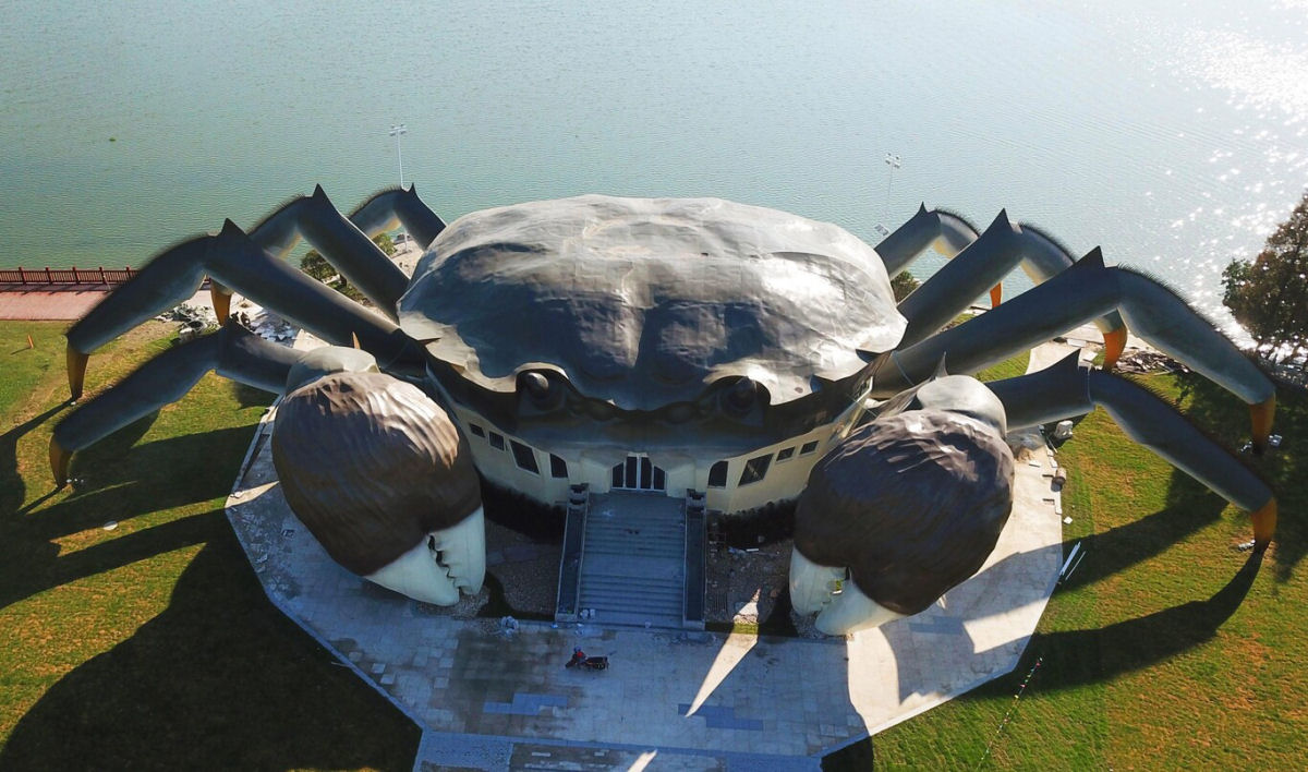 A cada ano uma página de arquitetos escolhe o edifício mais feio da China 13