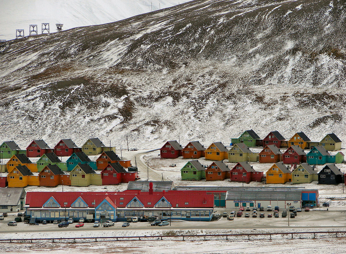 Bem-vindos a Longyearbyen, a ilha onde  proibido morrer desde 1950
