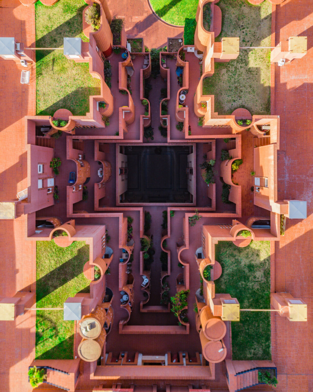 Barcelona geométrica: as fotografias a vista de drone que recolhem a beleza da cidade 03