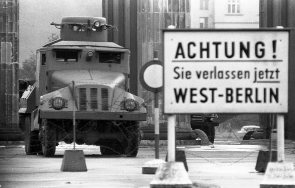 O que voc podia fazer, e o que no, ao dirigir na Berlim Oriental durante a Guerra Fria