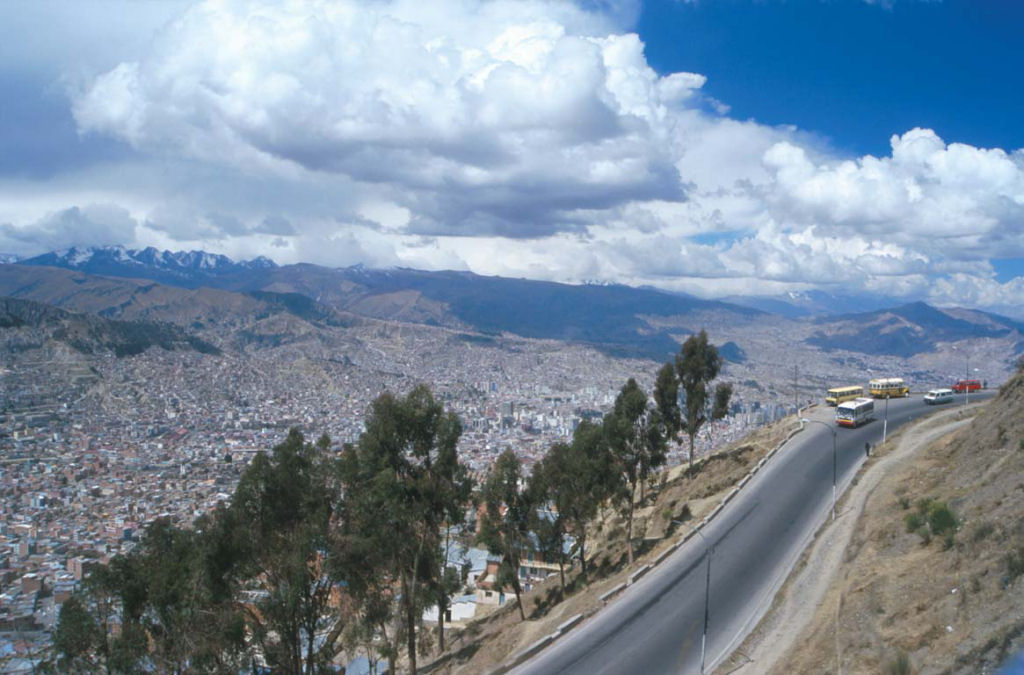 La Paz, a incrível cidade encravada nas montanhas 02