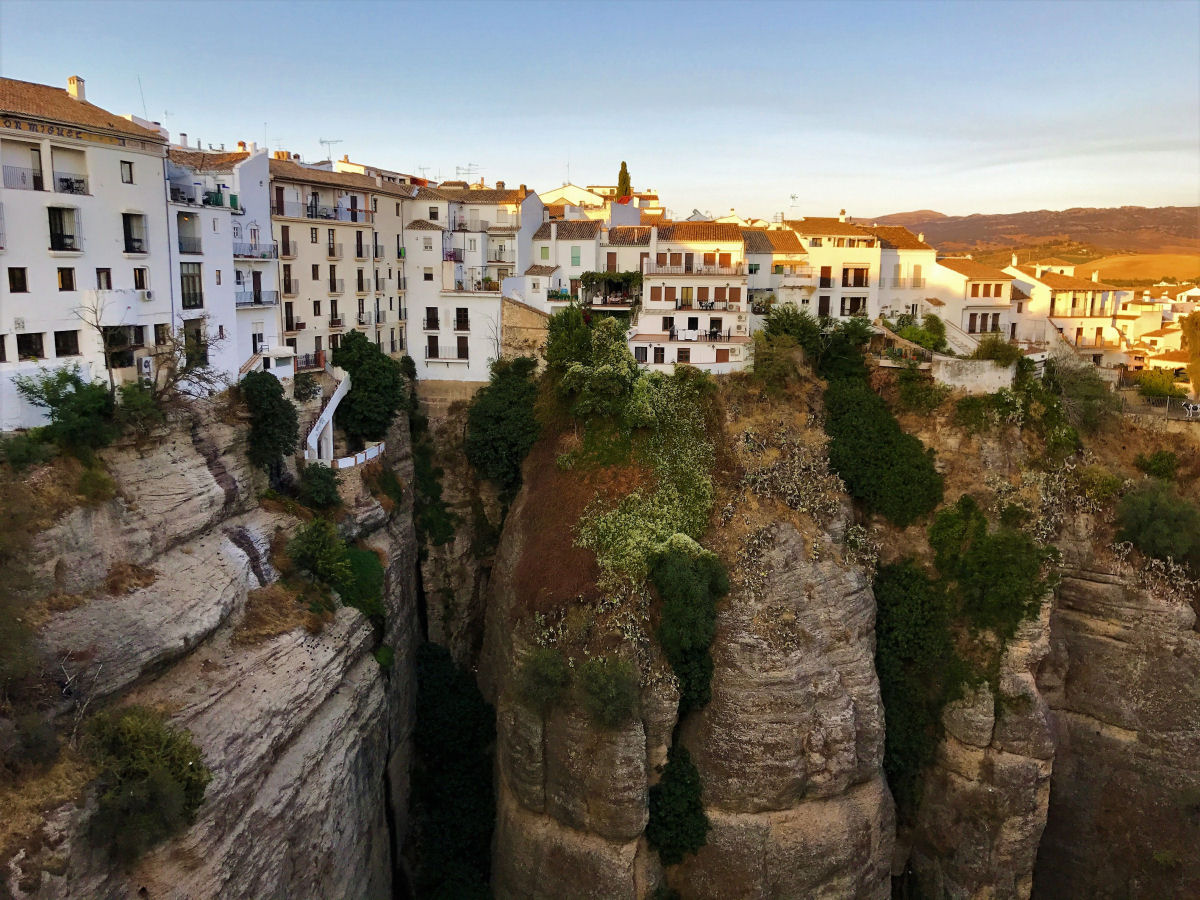 Ronda, um fantstico assentamento espanhol dependurado na falsia