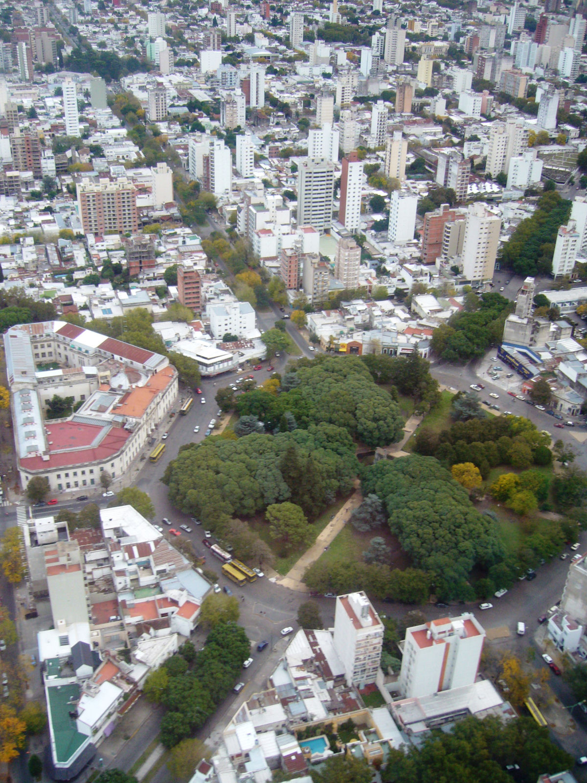 La Plata  provavelmente uma das mais belas cidades planejadas do mundo