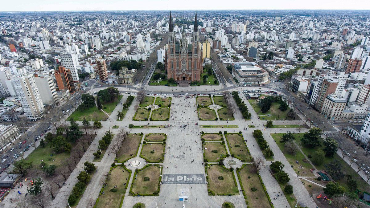 La Plata  provavelmente uma das mais belas cidades planejadas do mundo
