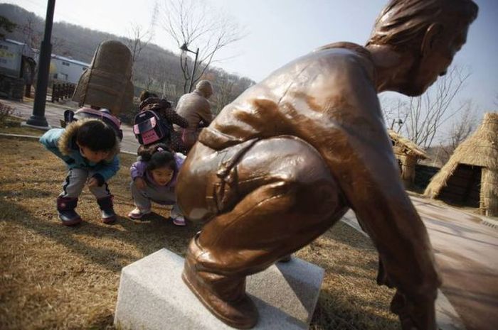 Um parque temtico muito estranho na Coreia do Sul 34