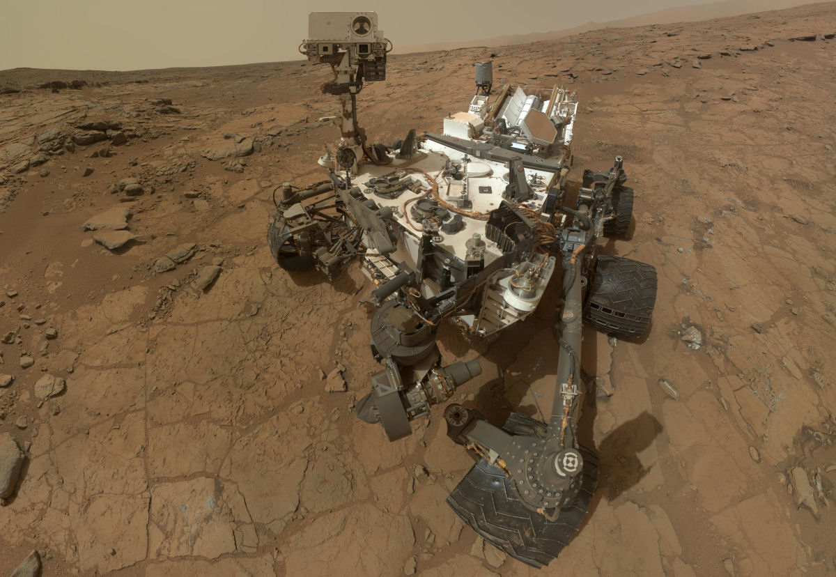 Por que o rover Curiosity não viaja até a água marciana?