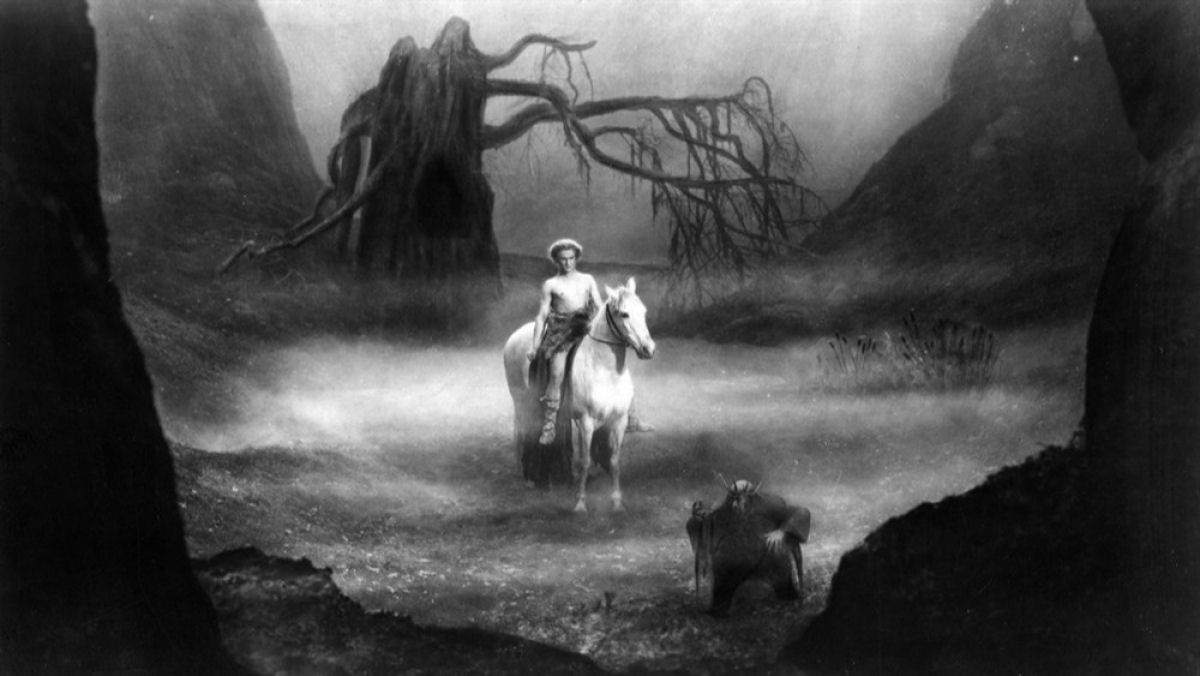 Nibelungos, o filme mudo alemo de 1924, contm a primeira cena de um drago no cinema