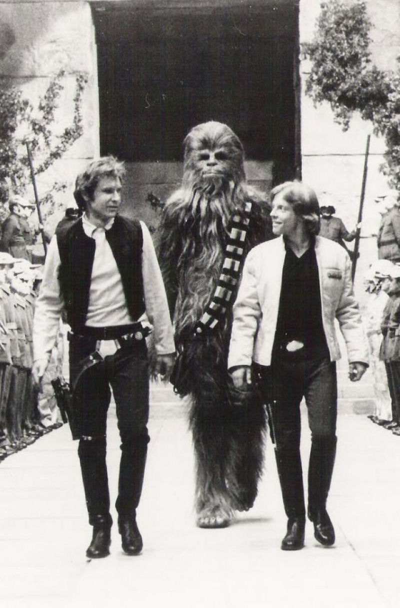 Incríveis fotos dos bastidores da saga Star Wars, em 1977 06