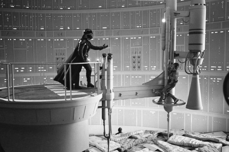 Incríveis fotos dos bastidores da saga Star Wars, em 1977 41